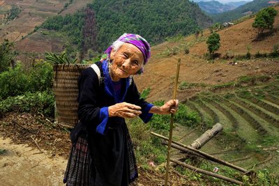 Guenot Yves (Reunion) - Vieille dame hmong